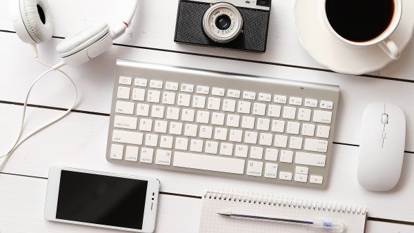 102.0 5 Essential Tech Gadgets For Productivity In 2023