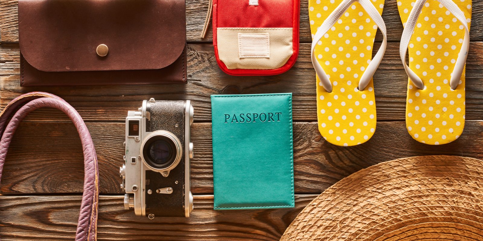 94.0 5 Must Have Tech And Gear For An Epic Beach Trip